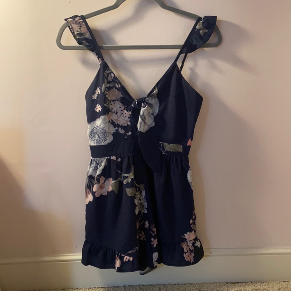 FLORAL ROMPER - SMALL - WORN TWICE